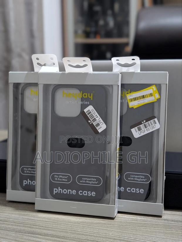 Heyday Apple iPhone 15 Pro Max Faux Leather Case With Magsaf · Photo 3