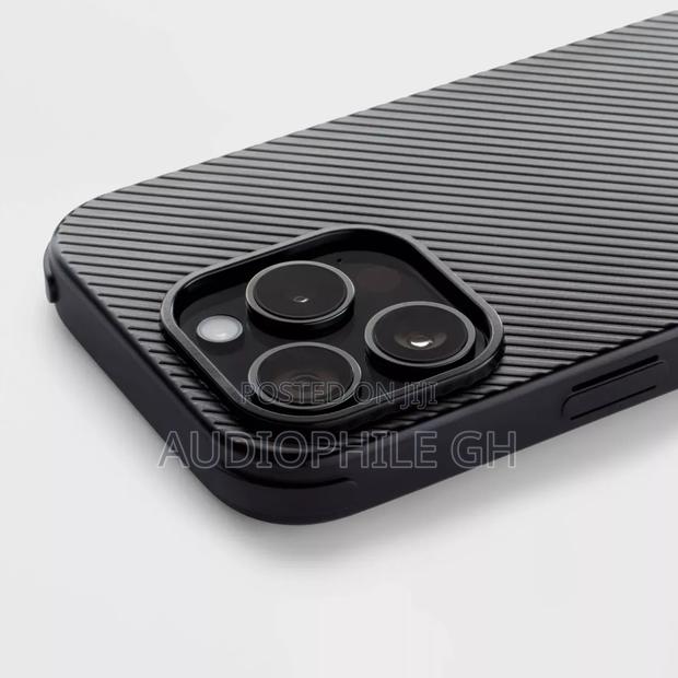 Heyday Apple iPhone 15 Pro, Plus, 14 Plus, 15, 14, 13 Rugged Case · Photo 2
