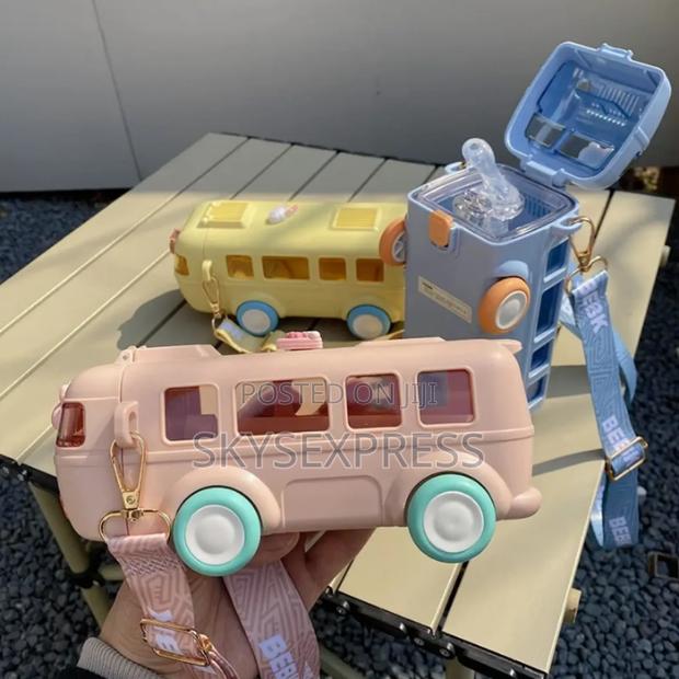 Kids Portable Car Water Bottle · Photo 1
