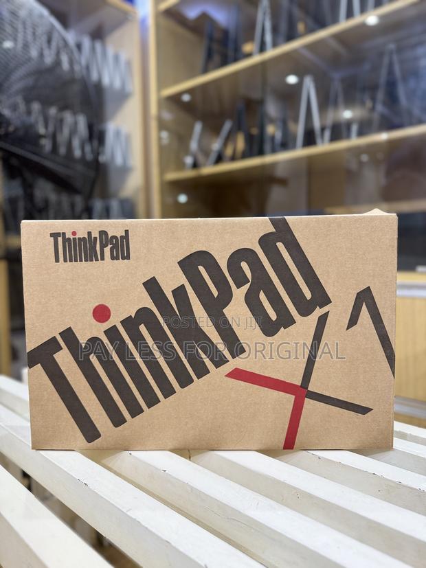 Laptop Lenovo Thinkpad X1 Yoga 32GB Intel Core I7 SSD 512GB · Photo 1