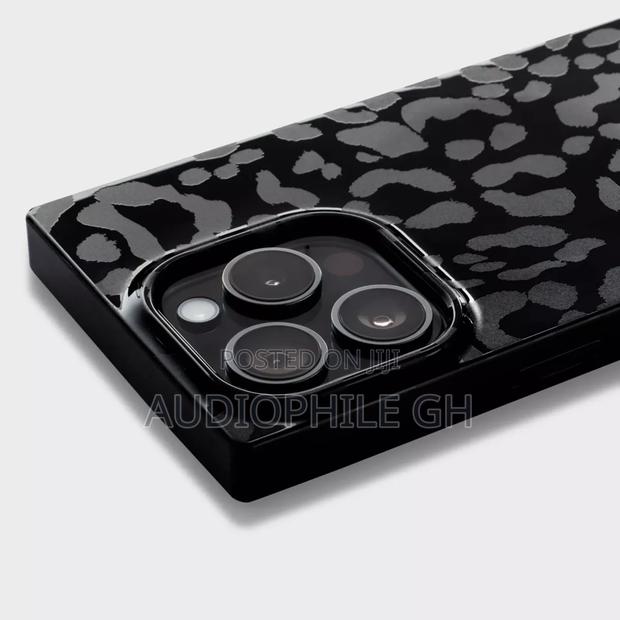 Heyday Apple 15 Pro Square Edge Hard Shell Case · Photo 2