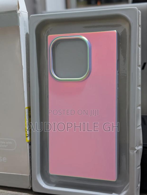 Heyday Apple iPhone 15 Pro Feminine Glow Case With Magsafe · Photo 3