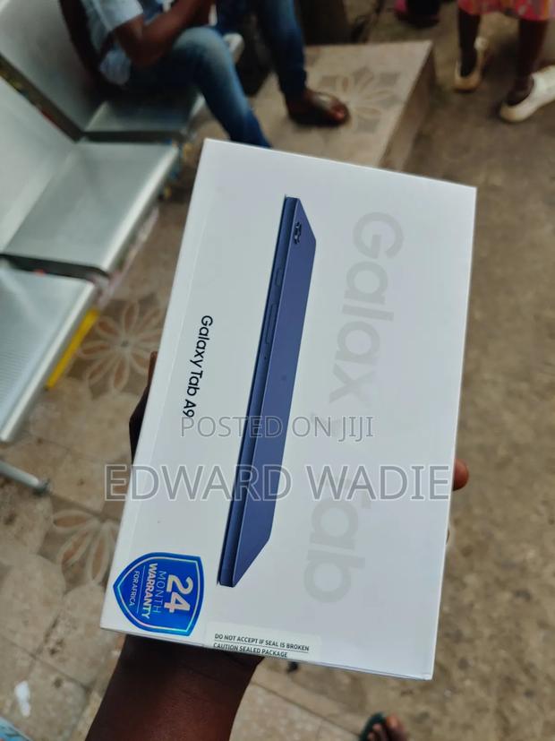 New Samsung Galaxy Tab A9 64 GB Black · Photo 3