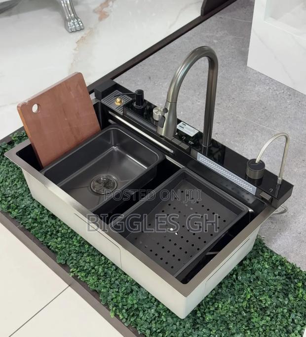 Smart Sink- Piano Control With Led · Photo 1
