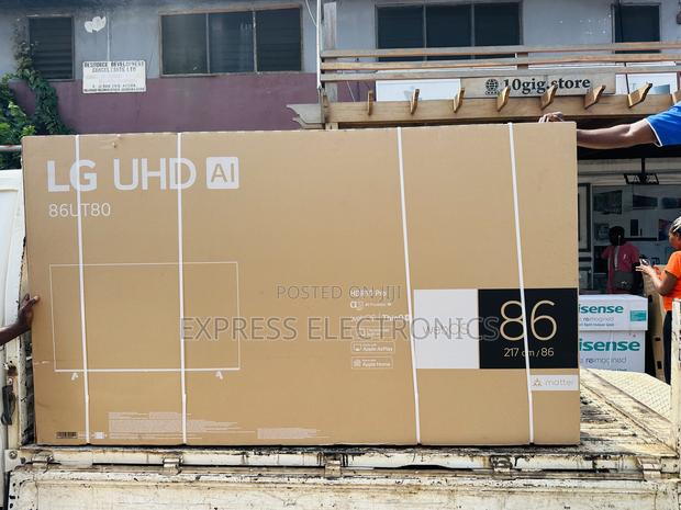 Ultra Modern Slim Uhd Smart Lg 86”Ut8000 · Photo 1