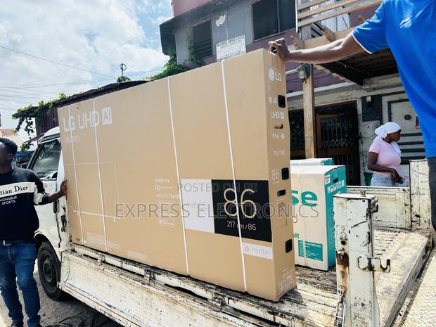 Get a New Slim Uhd Smart Lg 86”Ut8000 · Photo 1