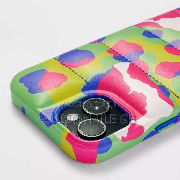 Heyday Apple iPhone 15 / iPhone 14 Puffer Case · Photo 3