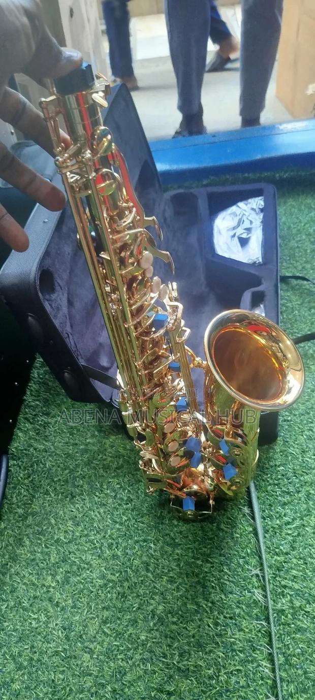 Alto-Saxophone Gold Colour · Photo 7