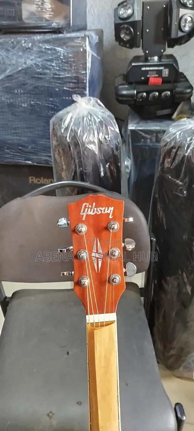 Gibson Semi Acoustic Guitar · Photo 2