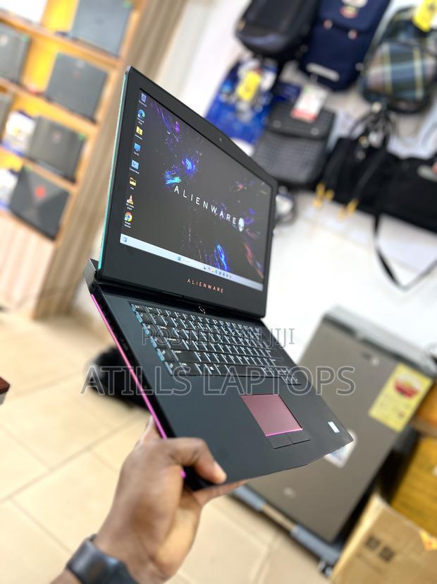 Laptop Alienware M15 R3 16GB Intel Core I7 HDD+SSD 1.5T · Photo 3