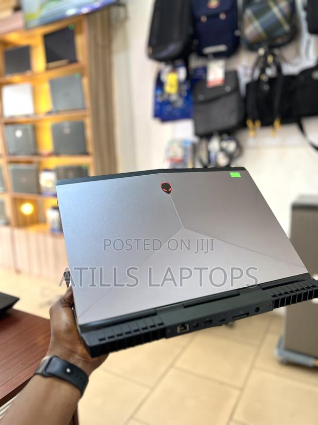 Laptop Alienware M15 R3 16GB Intel Core I7 HDD+SSD 1.5T · Photo 8