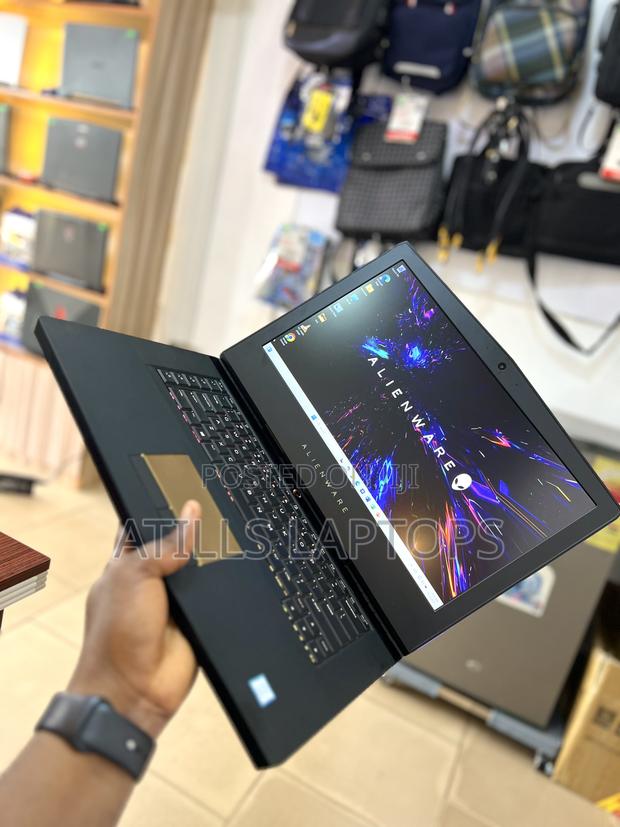 Laptop Alienware M15 R3 16GB Intel Core I7 HDD+SSD 1.5T · Photo 4