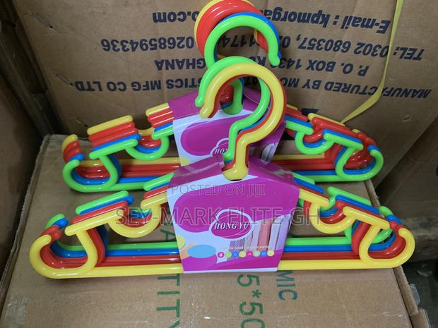 Colorful Kids Hanger (3 Packs / 15pcs ) · Photo 1