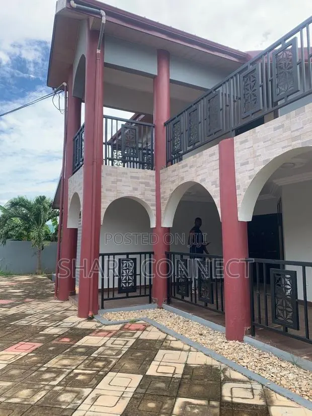 5bdrm Duplex in Kasoa Tuba Road, Toll Booth for rent · Photo 1