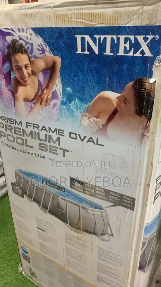 Swimming Pool · Photo 3