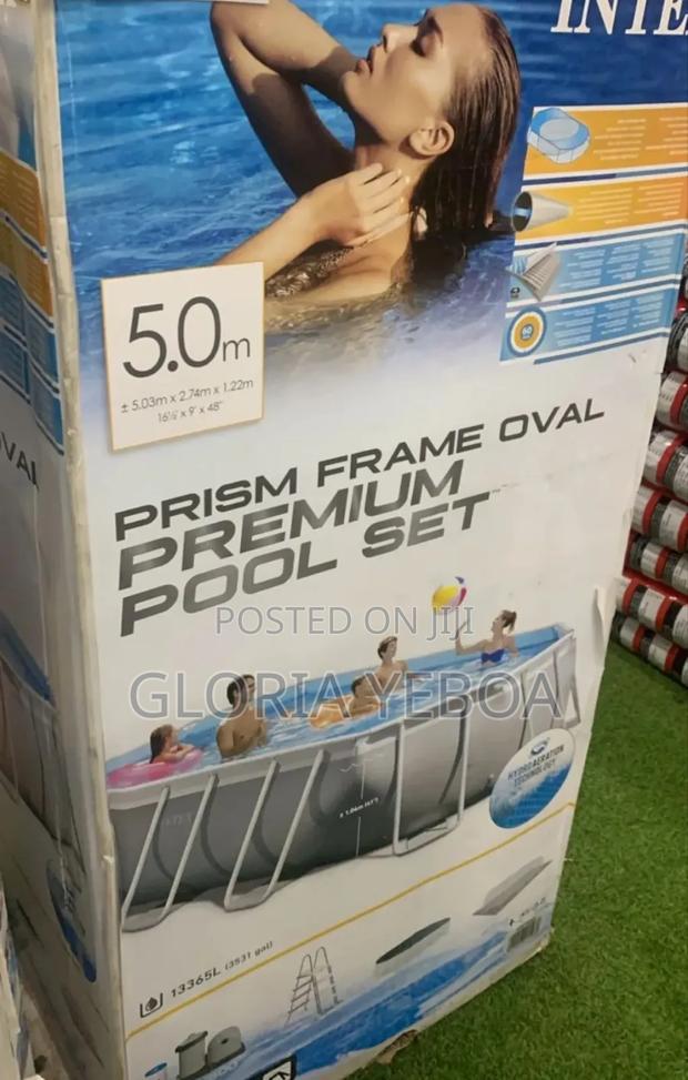 Swimming Pool · Photo 2