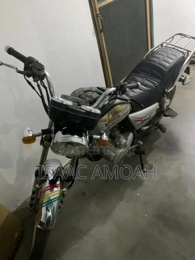 Haojue HJ125-8K 2024 Silver · Photo 1