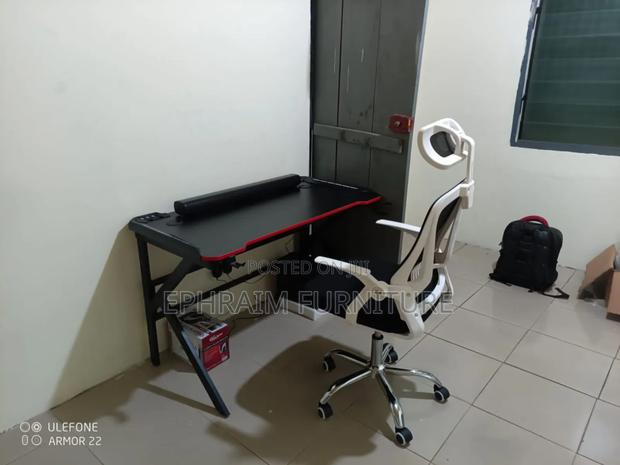 Gaming Table · Photo 1