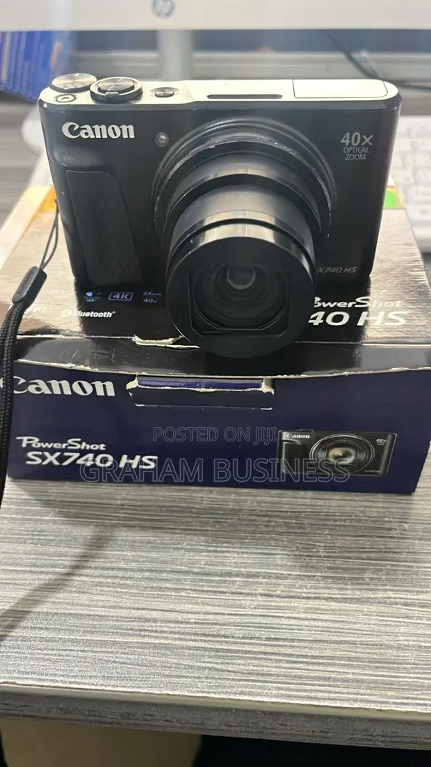 Canon 40x Optical Zoom · Photo 1