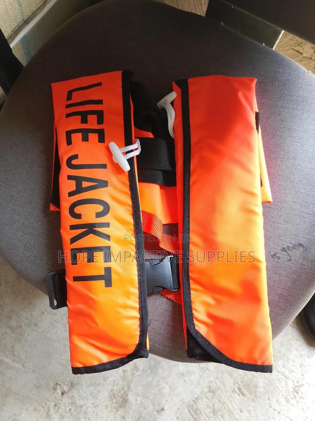 Self Inflating/Inflatable Life Jackets · Photo 1