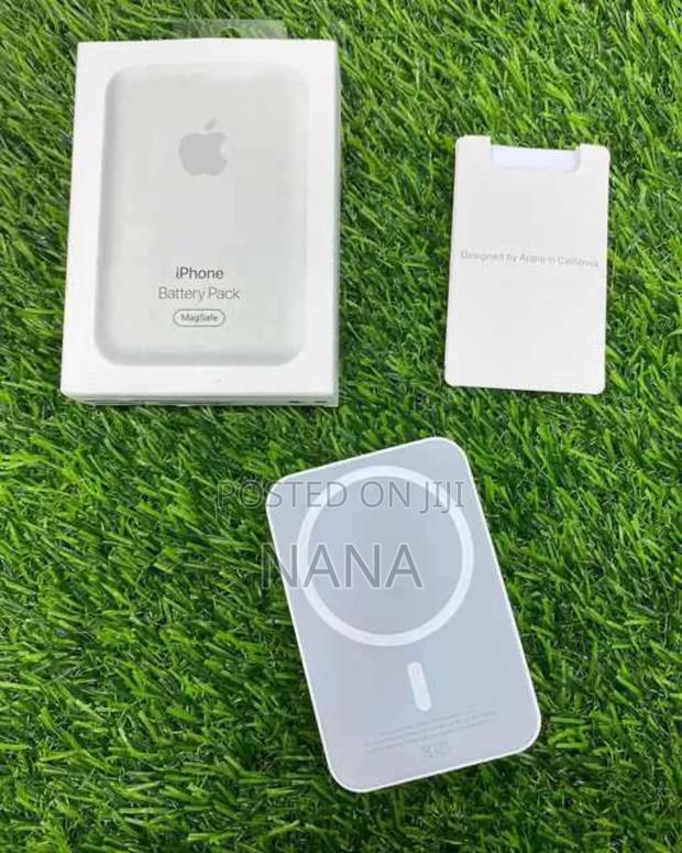 Magsafe Powerbank. Wireless.,* · Photo 1