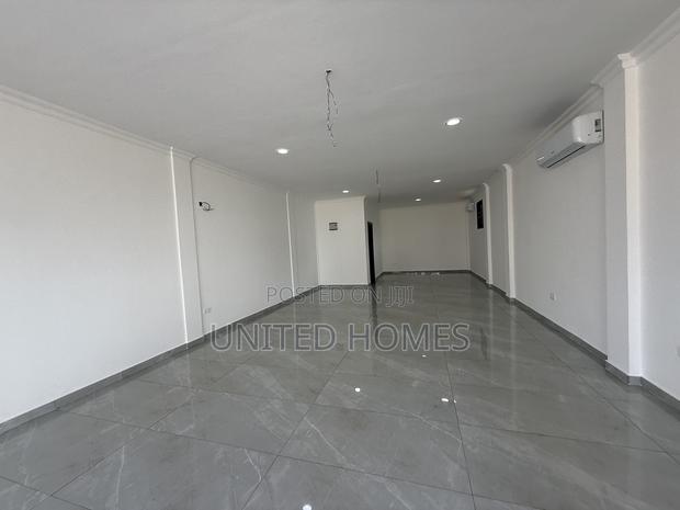 Dzorwulu Spacious Shop for Rent · Photo 6