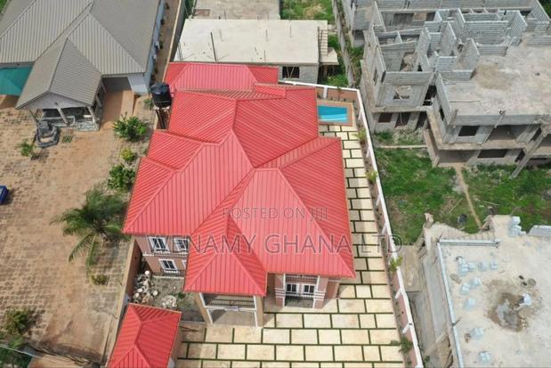 5bdrm House in Community 25, Tema Metropolitan for sale · Photo 3