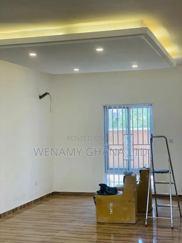 5bdrm House in Community 25, Tema Metropolitan for sale · Photo 7