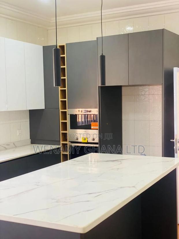 5bdrm House in Community 25, Tema Metropolitan for sale · Photo 2