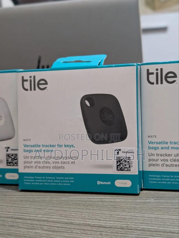 Tile Mate Bluetooth Item Tracker Airtag · Photo 5