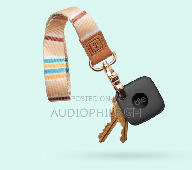 Tile Mate Bluetooth Item Tracker Airtag · Photo 2