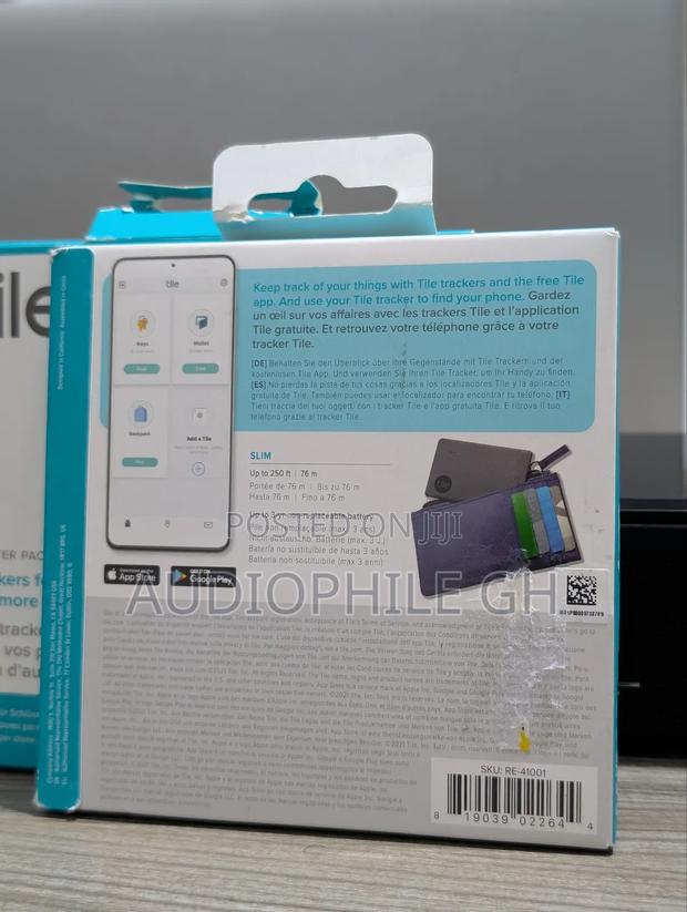 Tile Slim Thin Bluetooth Tracker Airtag · Photo 2