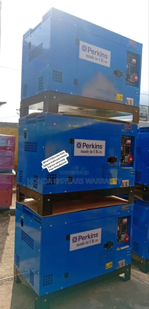 Mute and Silent 3phase 22kva Perkins Diesel Generator (Ats) · Photo 1