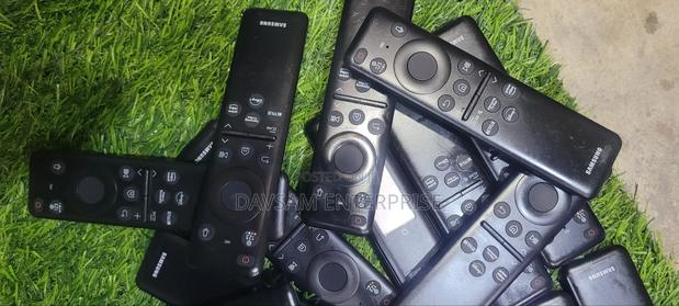 Samsung Solar Charger Voice Used Remote · Photo 6