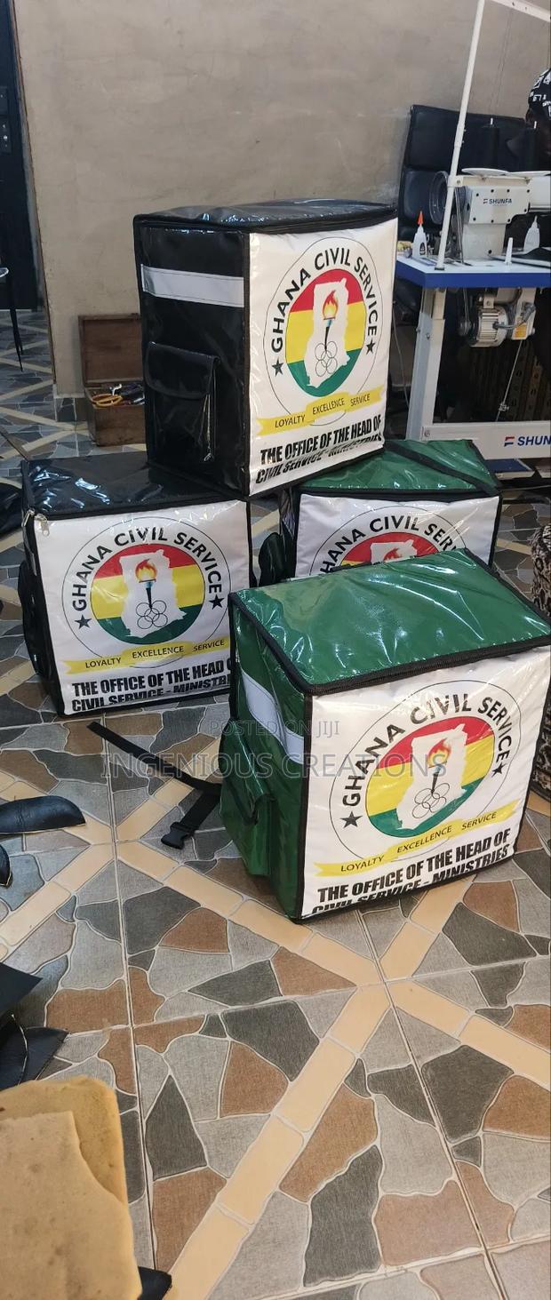 Customized Delivery Bags · Photo 1