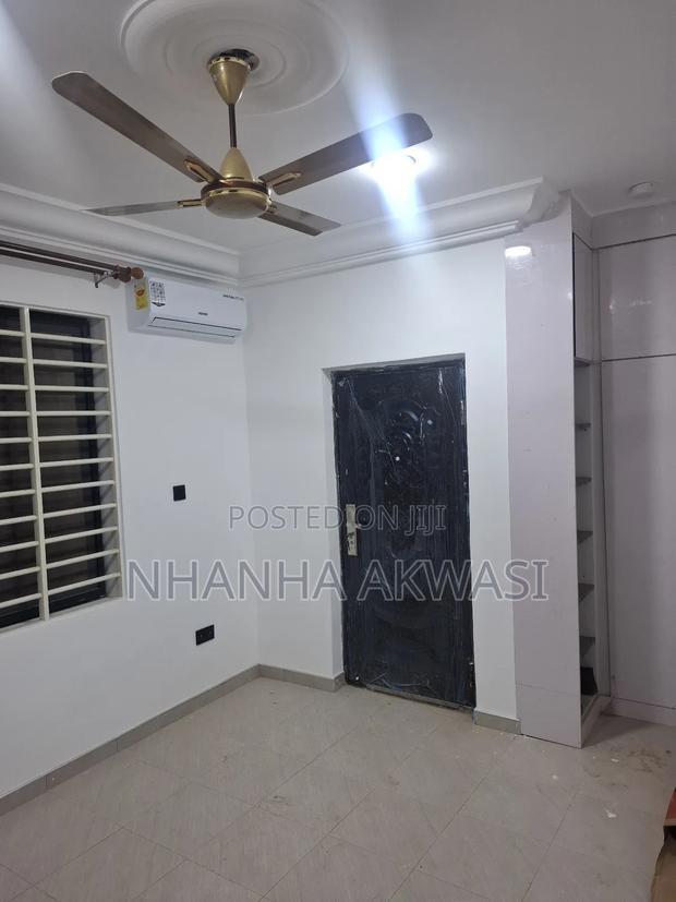 2bdrm Apartment in Community23, Tema Metropolitan for rent · Photo 6