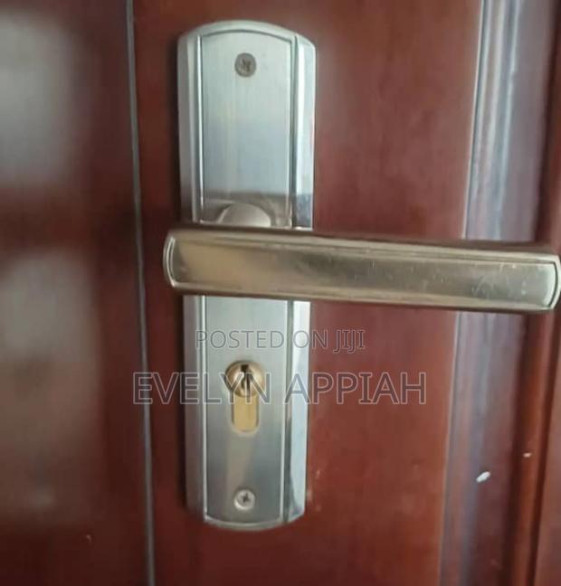 High Quality Parka Lock (Small Engine) · Photo 4
