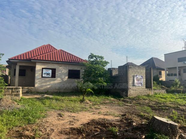 6bdrm House in Afienya, Tema Metropolitan for sale · Photo 8