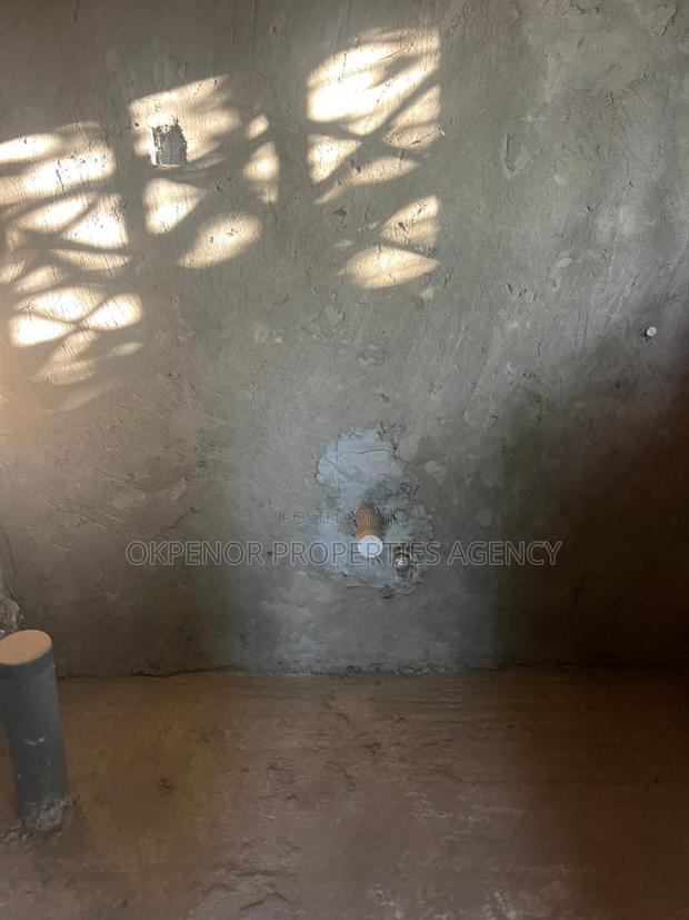 6bdrm House in Afienya, Tema Metropolitan for sale · Photo 5