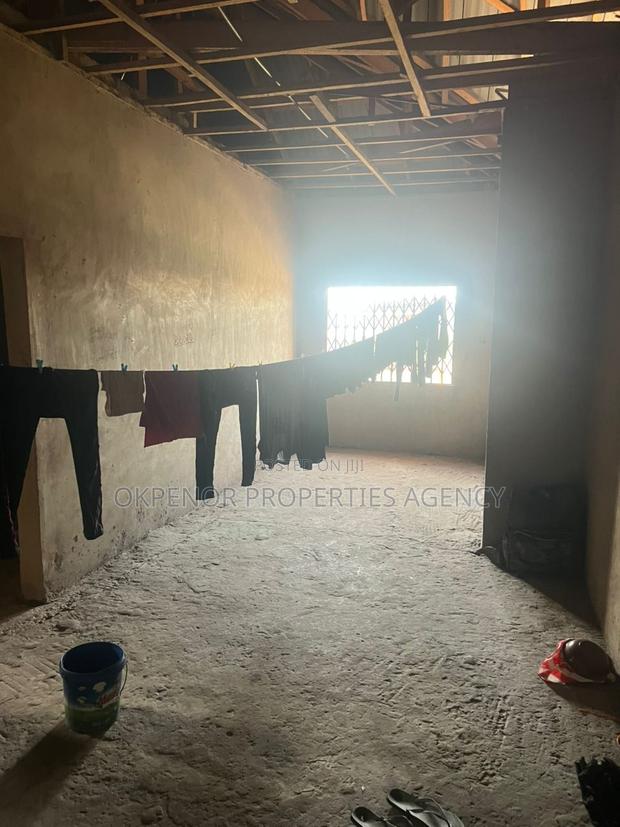 6bdrm House in Afienya, Tema Metropolitan for sale · Photo 7