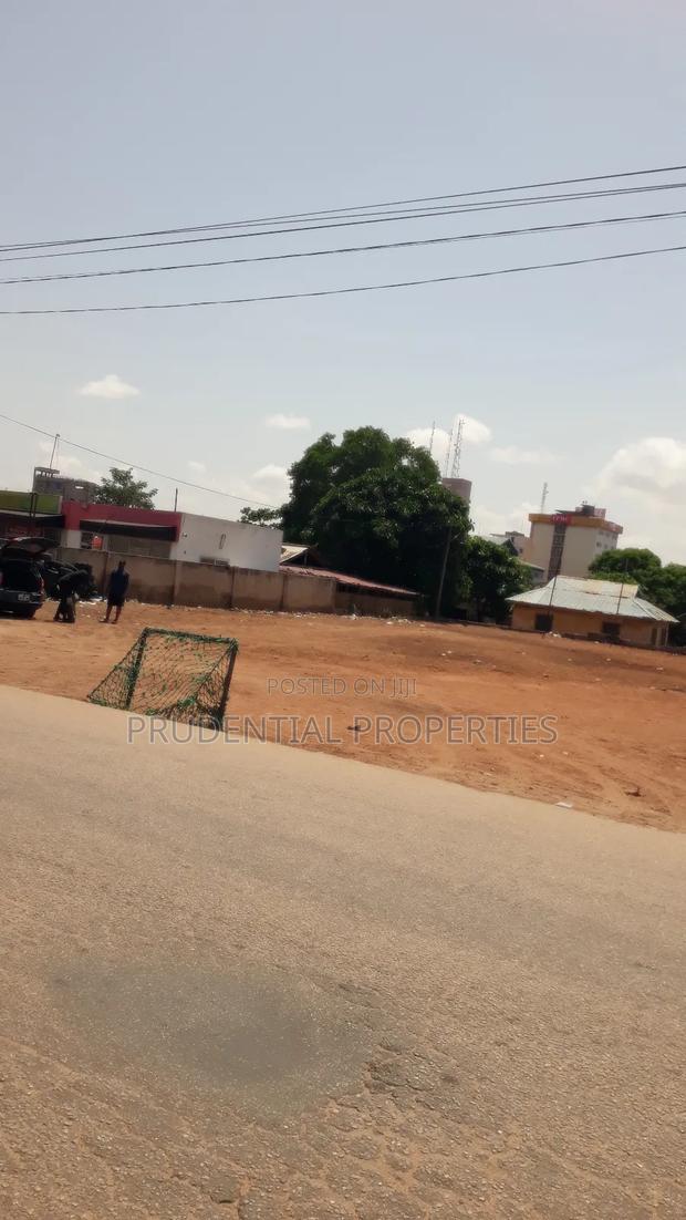 2 Plots of Land for Sale at Adabraka · Photo 2