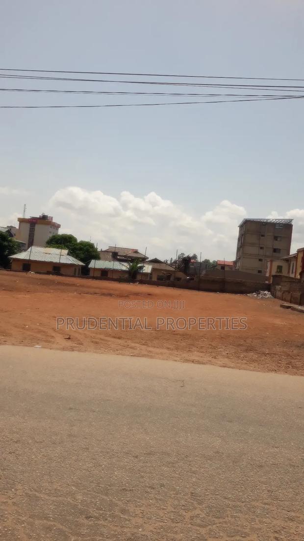 2 Plots of Land for Sale at Adabraka · Photo 5