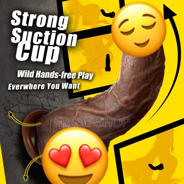 Big Realistic Dildo With Strong Suction Cup · Photo 3