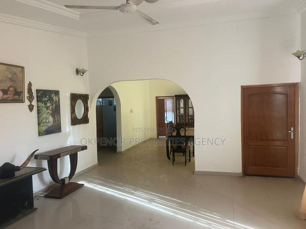 5bdrm House in Emef Estate, Tema Metropolitan for rent · Photo 3