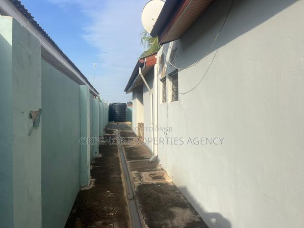 5bdrm House in Emef Estate, Tema Metropolitan for rent · Photo 5