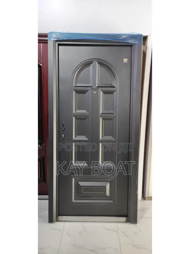 A Black Build Up Shape Door · Photo 1