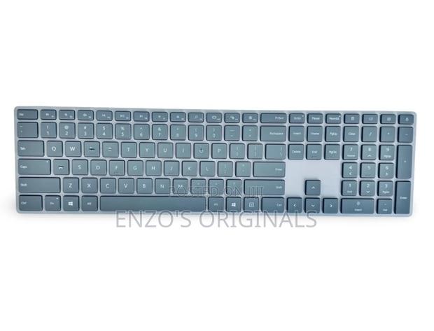 Microsoft Bluetooth Keyboard Full-size Wireless · Photo 1