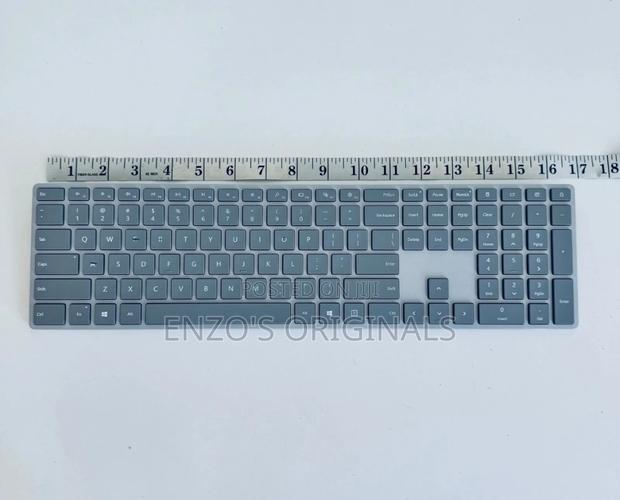 Microsoft Bluetooth Keyboard Full-size Wireless · Photo 6