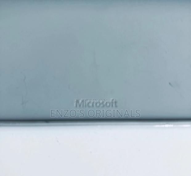 Microsoft Bluetooth Keyboard Full-size Wireless · Photo 8