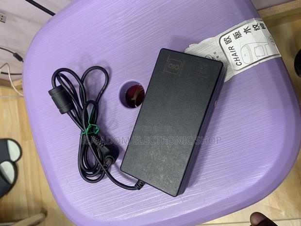 Panasonic Ag Ux180 Charger · Photo 3